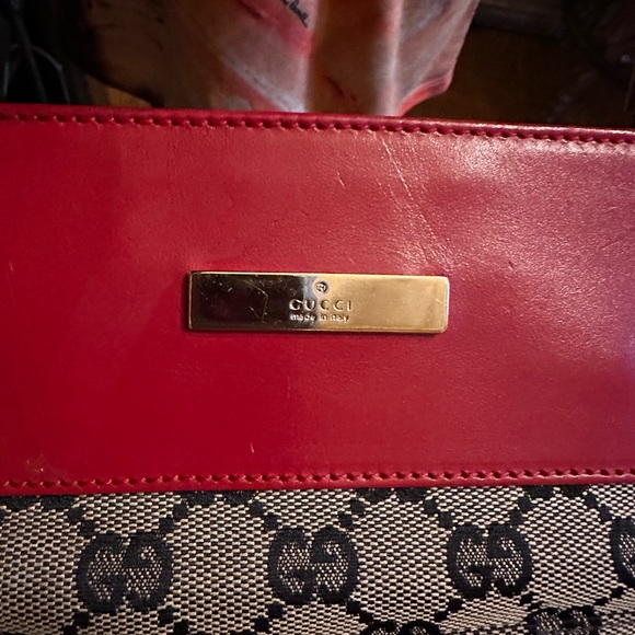 Beautiful Gucci Messenger Crossbody Bag - Picture 9 of 10